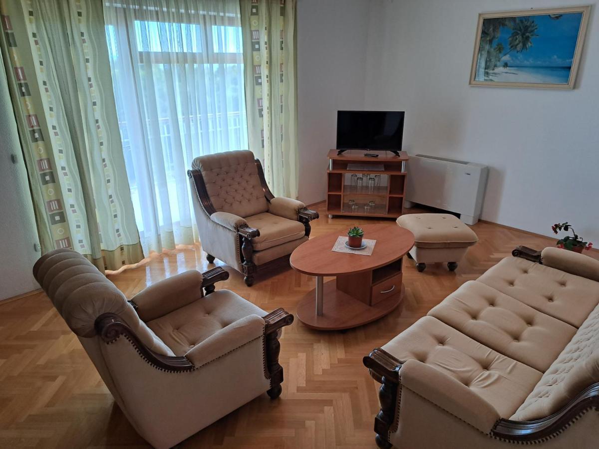 Apartment With Splendid Sea View Трогир Экстерьер фото