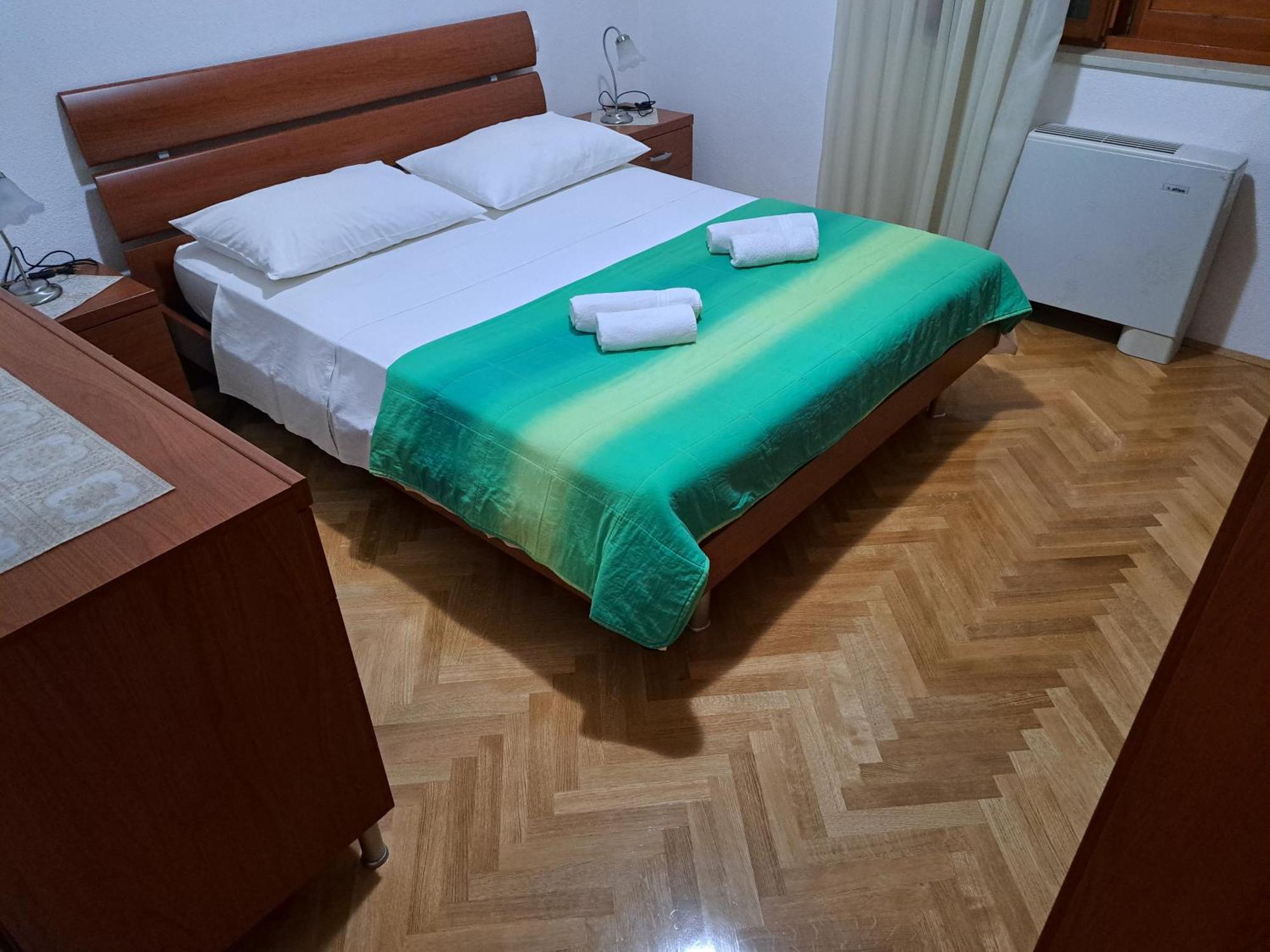 Apartment With Splendid Sea View Трогир Номер фото