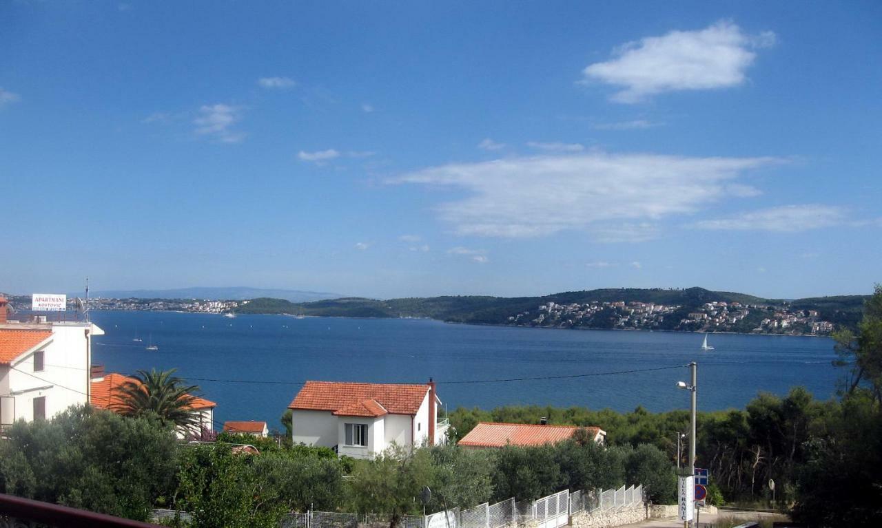 Apartment With Splendid Sea View Трогир Экстерьер фото
