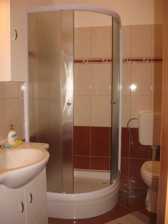 Apartment With Splendid Sea View Трогир Экстерьер фото